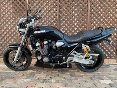Yamaha XJR1300