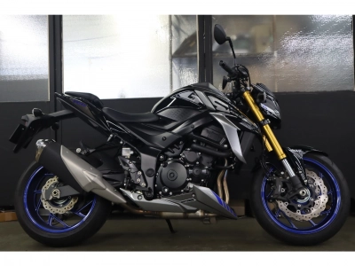 Suzuki GSX-S750
