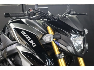 Suzuki GSX-S750