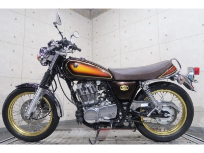 Yamaha SR400-1