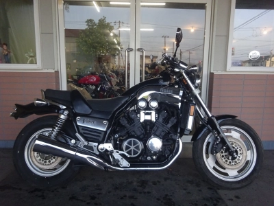 Yamaha V-MAX
