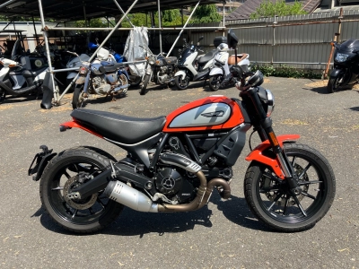 Ducati  DUCATI  SCRAMBLER  ICON 