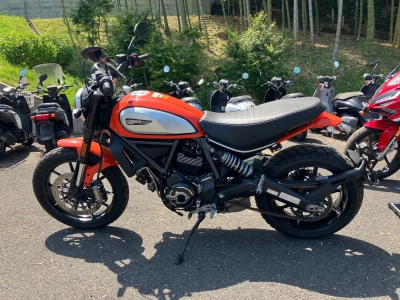 Ducati  DUCATI  SCRAMBLER  ICON 