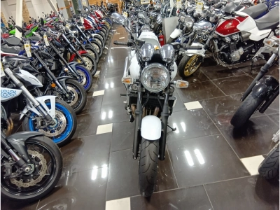 Yamaha XJR1300