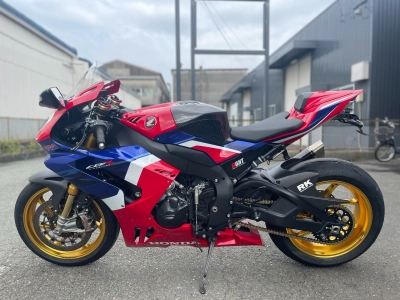 Honda CBR1000RR-R FB SP