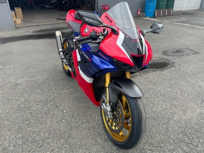 Honda CBR1000RR-R FB SP