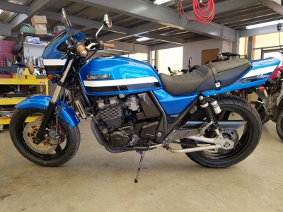 Kawasaki ZRX400