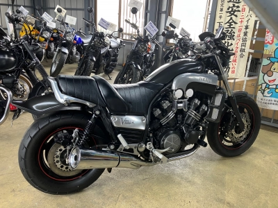 Yamaha V-MAX