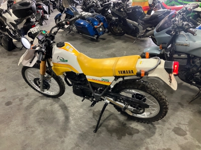 Yamaha SEROW 225 KICK