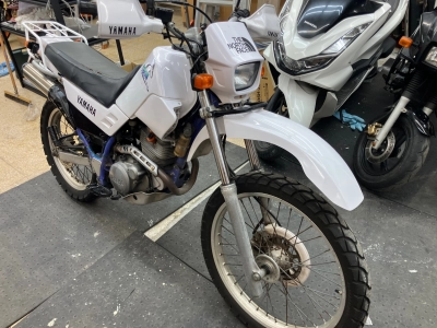 Yamaha SEROW 225W