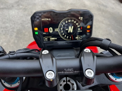 Ducati  DUCATI  STREET  FIGHTER V4S