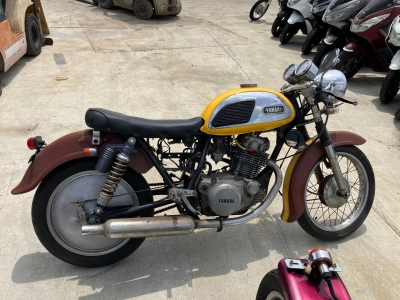 Yamaha SR250