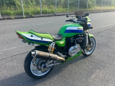 Kawasaki ZRX1100