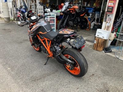 KTM KTM 1290 SUPER DUKE-R