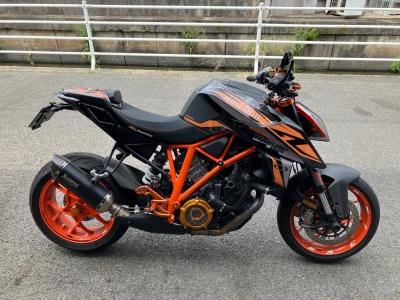 KTM KTM 1290 SUPER DUKE-R