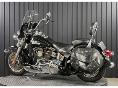 Harley-Davidson HARLEY FLSTC