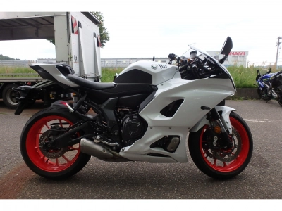 Yamaha YZF-R7