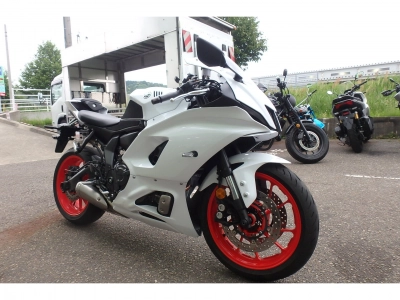 Yamaha YZF-R7
