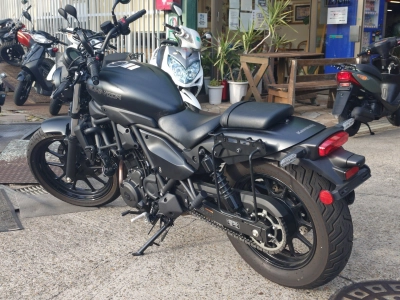 Kawasaki ELIMINATOR 400-1