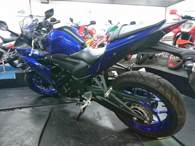 Yamaha YZF-R25 ABS