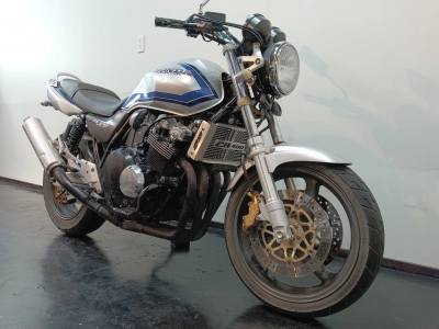 Honda CB400SFV-1