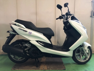 Yamaha MAJESTYS