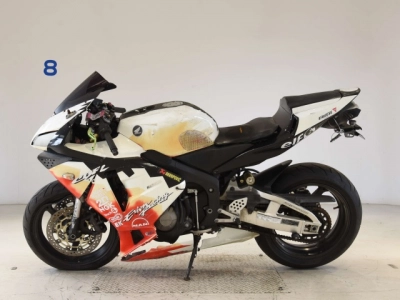 Honda CBR600RR-2(SHO LOUIS  NOT EQUIPPED )