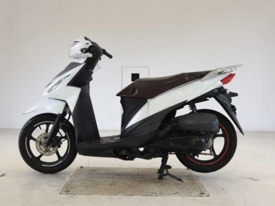 Suzuki ADDRESS110-2