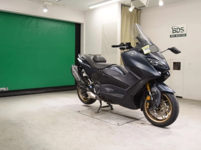 Yamaha T-MAX560T