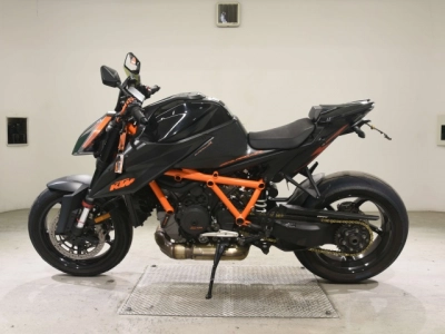 KTM KTM 1290 SUPER DUKE R