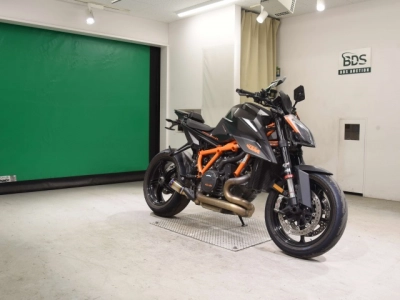 KTM KTM 1290 SUPER DUKE R