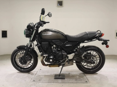 Kawasaki Z650RS