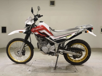 Yamaha SEROW 250-2