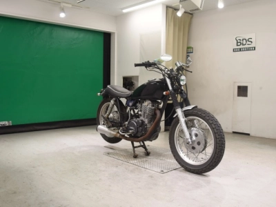 Yamaha SR400-2