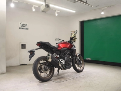 Honda CB250R