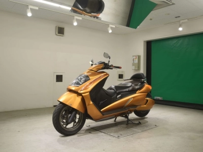 Suzuki GEMMA250
