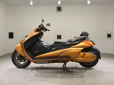 Suzuki GEMMA250