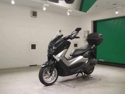 Yamaha NMAX