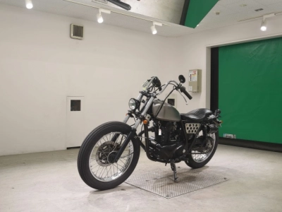 Kawasaki 250TR