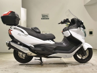 Suzuki SKYWAVE 650LX