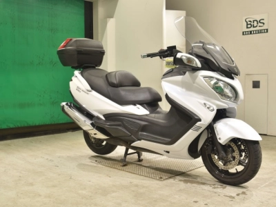 Suzuki SKYWAVE 650LX