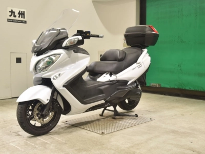 Suzuki SKYWAVE 650LX