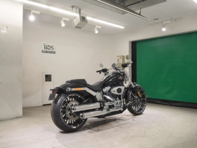 Harley-Davidson  HARLEY FXBR1920 BREAK  OUT 