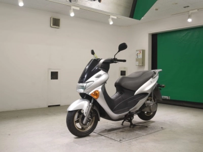 Suzuki ABENIS150
