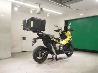 Honda X-ADV750-2