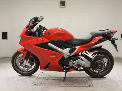 Honda VFR800F