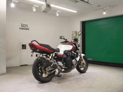 Honda CB400SFV-1