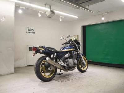 Kawasaki ZEPHYR1100