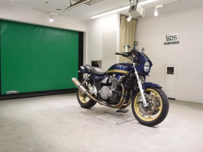 Kawasaki ZEPHYR1100