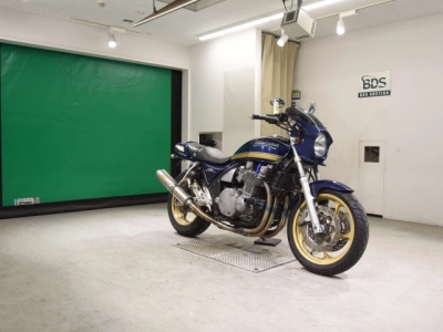 Kawasaki ZEPHYR1100